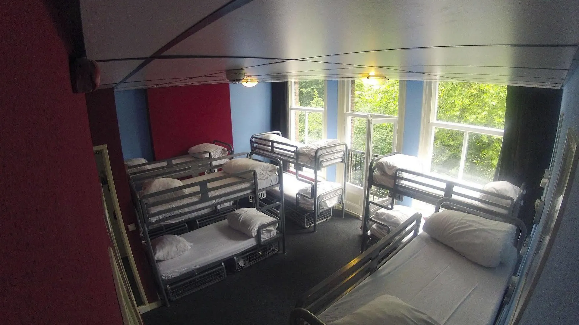 The Flying Pig Uptown Hostel Amsterdam